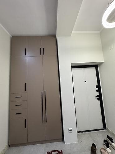 стройител: 3 комнаты, 88 м², Элитка, 9 этаж — 6
