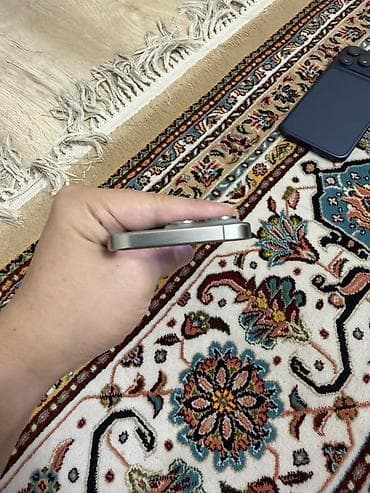 Техника и электроника: Звоните по ватсап! IPhone 15 Pro (Titanium,) 87% акб 256 гб Идеальное — 6