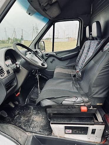 Унаа: Mercedes-Benz Спринтер: 2003 г., 2.2 л, Кол менен иштөөчү, Дизель, Van — 6