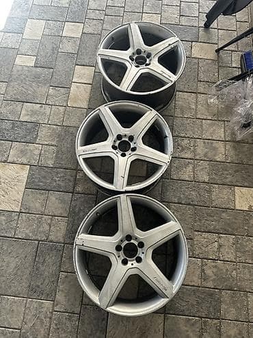 Литые Диски R 20 AMG, отверстий - 5