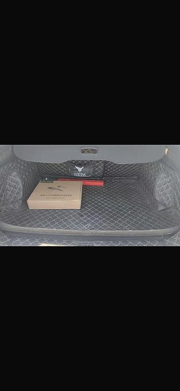 авто бесплатно: Продаю 5d коврик на багажник Neta U - U PRO Полностью закрывает всю — 1