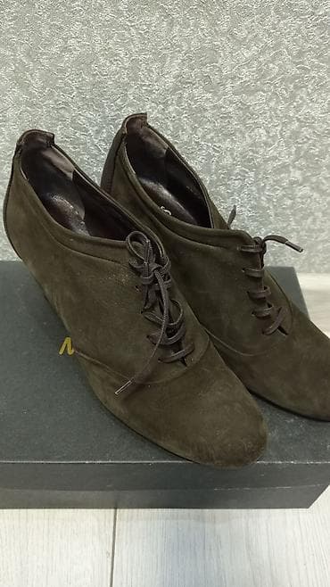 labubu бишкек: Женские ботильоны на шнуровке. - Материал: натуральная замша; задник — 1