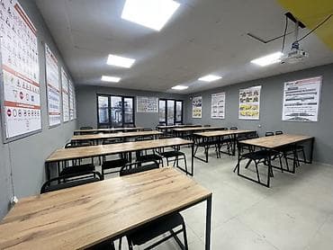 Комплект парты и стула, цвет - Серый at lalafo.kg Комплект парты и стула, цвет - Серый