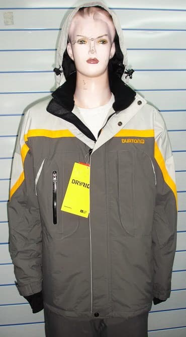 SPORTSWEAR: Костюм, Burton, Новый, С утеплителем, Вентиляционные клапаны, Внутренние и внешние карманы, Высокая посадка штанов