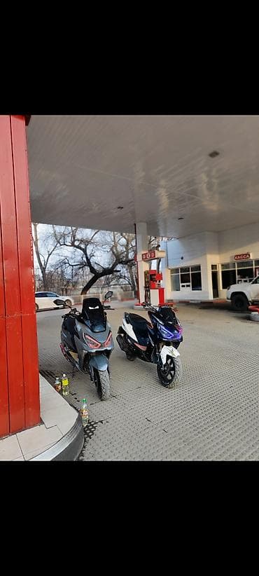 65 style: Тип скутера 150 куб. см, Бензин, Б/у — 4