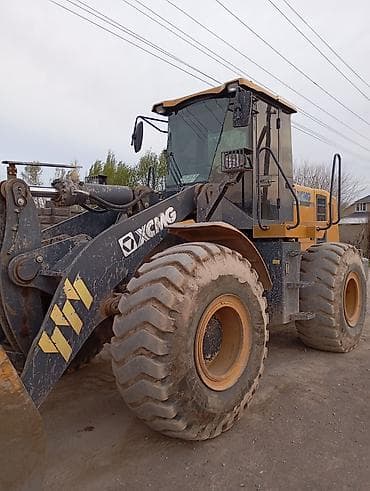 ремонт робот пылесосов: Предлагаю услуги опытного оператора на мощном фронтальном погрузчике — 3