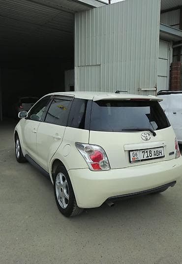 продаю авто внедорожник кроссовер: Toyota Ist: 2003 г., 1.5 л, Автомат, Бензин, Хэтчбэк — 2