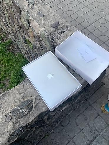 Apple MacBook Air 13" (M1, 2020) - Цвет: серебристый - Дисплей 13.3"