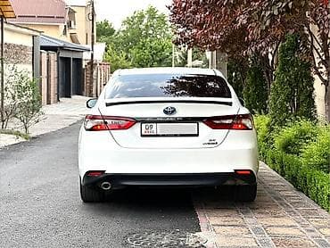 rav4 2014: Toyota Camry: 2022 г., Гибрид, Седан — 7