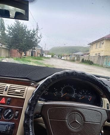 step rf3: Mercedes-Benz E-Class: 1997 г., 2 л, Автомат, Бензин, Седан — 1