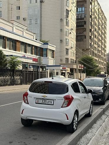 мойка химия: Chevrolet Spark: 2020 г., 1 л, Вариатор, Бензин, Хэтчбэк — 3