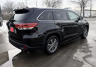 боковой ряд: Toyota Highlander: 2018 г., 3.5 л, Автомат, Бензин, Кроссовер — 4