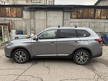 4runner 2017: Mitsubishi Outlander: 2017 г., 3 л, Автомат, Бензин, Кроссовер — 1