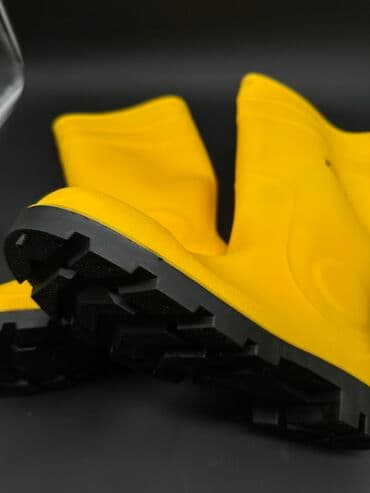 сапоги из натурального меха и кожи: Резиновые сапоги с металичечкой защитой турция — 1