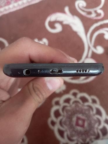 Техника и электроника: Samsung Galaxy A01, Б/у, 32 ГБ, цвет - Черный, 1 SIM — 3