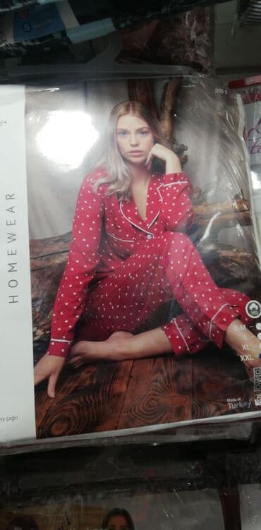 белая ночная сорочка: Домашняя одежда Пижамы по дешевле Одежда для дома Удобные домашние — 1