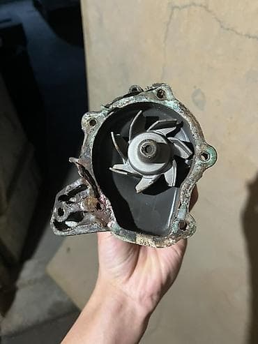 3 sfe: Помпа Suzuki 2003 г., Б/у, Оригинал, Япония — 2