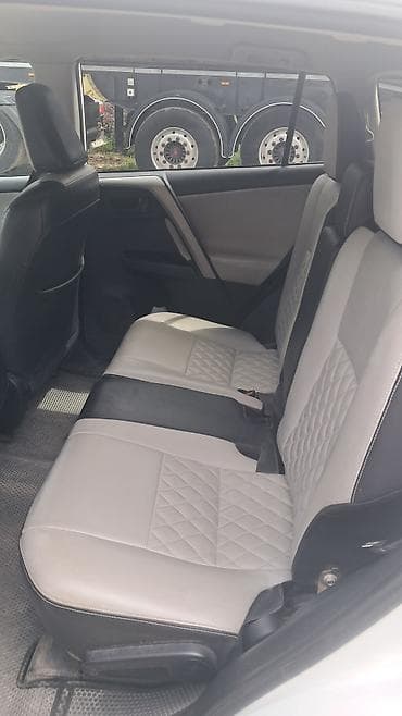 Toyota: Toyota RAV4: 2017 г., 2.5 л, Автомат, Бензин, Кроссовер — 6