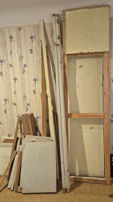 встроенный шифоньер: Встроенный шкаф с антресолью. Платяная секция + полки. Продаётся уже в — 6