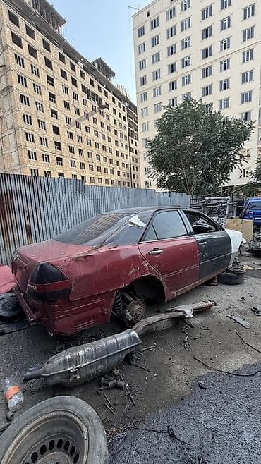 Транспорт: Разбор автомобиля на запчасти Предлагаются б/у узлы и детали с седана — 3