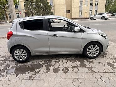 Chevrolet Spark: 2016 г., 1 л, Автомат, Бензин, Хетчбек — 4