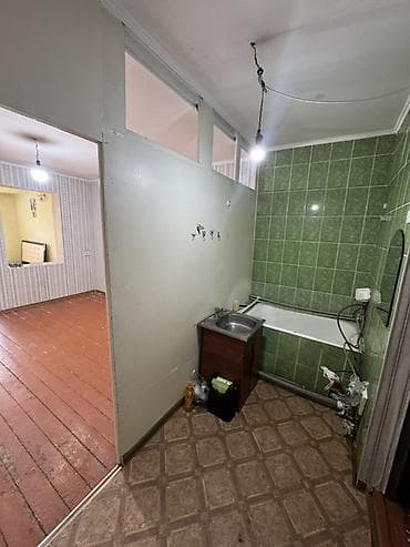 квартиры в бишкекк: 2 комнаты, 35 м², 1 этаж, Косметический ремонт — 5