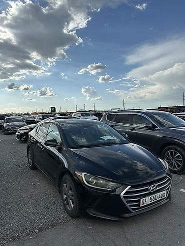 Hyundai Elantra: 2016 г., Автомат, Бензин, Седан