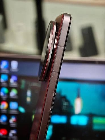 ulcool v36 купить: Vivo X200 Ultra, Б/у, 512 ГБ, цвет - Красный, 2 SIM — 6
