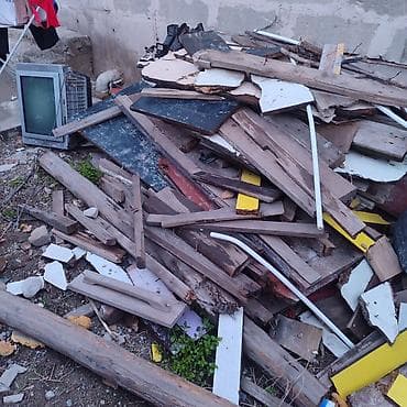 Опилки: Отдам древесный стройматериал на разбор: смесь досок, брусков и реек — 3