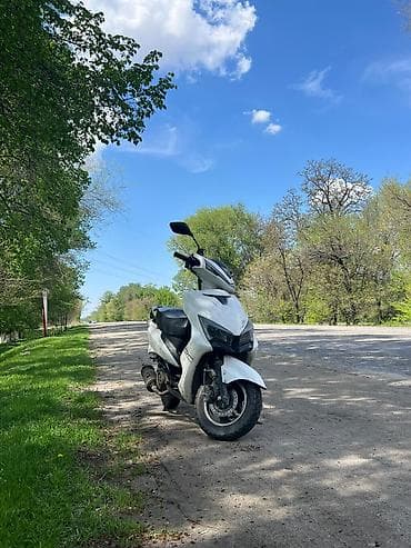 Макси-скутер M8, 125 куб. см, Бензин, Колдонулган — 1
