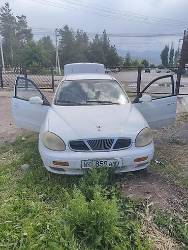 тойота платз: Daewoo Leganza: 2000 г., Седан — 6