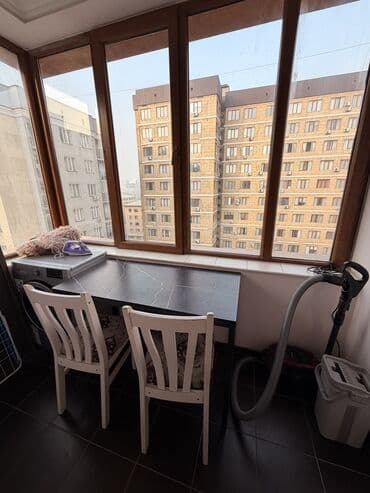 октябрьский район: Сдается одна комната из двух комнатной квартиры! + есть балкон! В — 5