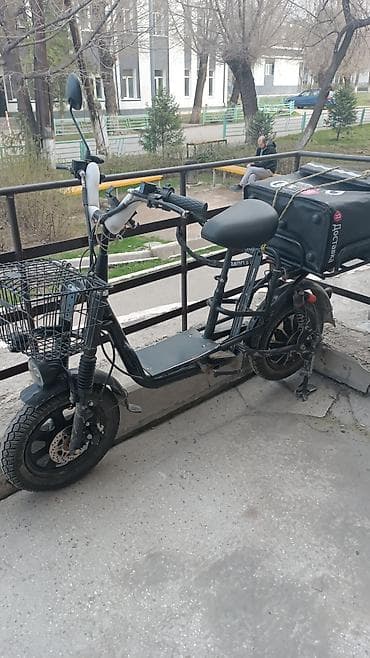 Электроскутер (городской/карго) с корзиной и кофром - Прочная рама с