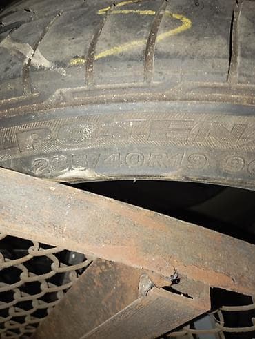 r19: Шины 235 / 40 / R 19, Лето, Б/у, Пара, Легковые, Bridgestone — 3