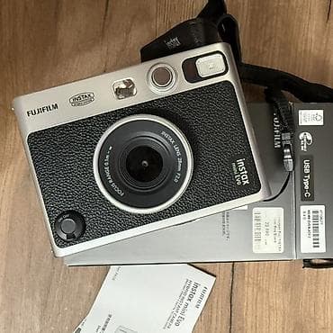 canon 850d: Fujifilm instax mini Evo - гибридная моментальная камера — 1