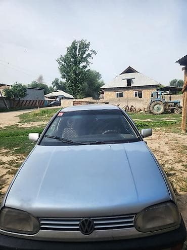 Volkswagen Golf: 1996 г., 1.8 л, Кол менен иштөөчү, Бензин, Хетчбек — 4