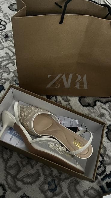 Туфли-слінги ZARA с вышивкой и бисером Носила только один раз на той