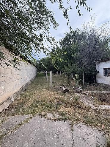 село саз: Два жилых дома на объединенном участке 20 соток, начало села — 6