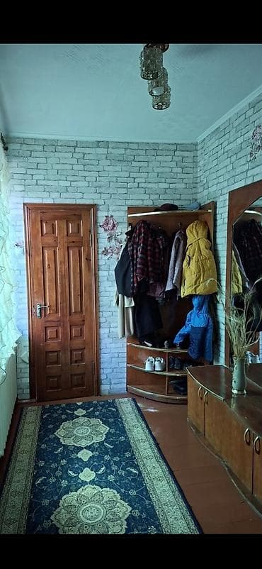 бишкек 1 комната: 65 м², 4 бөлмө, Чогуу жашоосу жок — 3