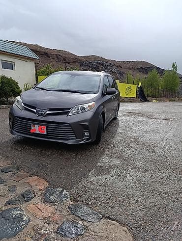 тойото сиена: Toyota Sienna: 2019 г., 3.5 л, Автомат, Бензин, Минивэн — 2