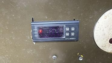 Холодильное оборудование: В наличии — 2