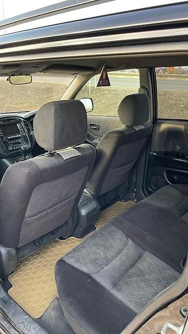 kluger: Toyota Kluger: 2003 г., 3 л, Автомат, Бензин, Кроссовер — 5
