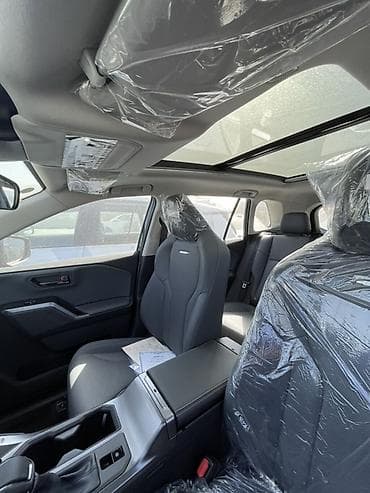 zimmer e9 pro: Toyota RAV4: 2026 г., 2 л, Автомат, Бензин, Внедорожник — 10