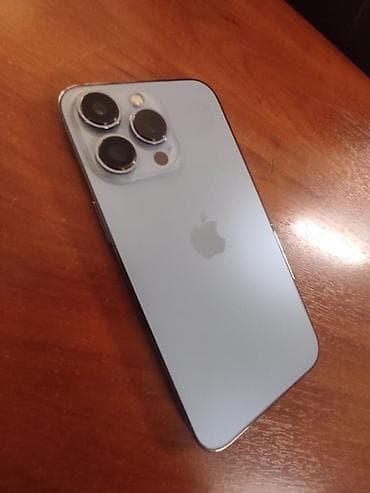 Poco: IPhone 13 Pro, Б/у, 128 ГБ, Sierra Blue, Зарядное устройство, Защитное стекло, Чехол, 72 % — 4