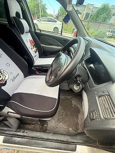 Toyota Raum: 2000 г., 1.5 л, Автомат, Газ, Минивэн