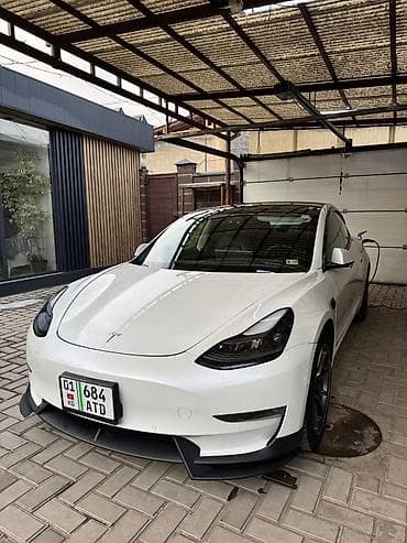 wuling mini ev: Tesla Model 3: 2021 г., Автомат, Электромобиль, Седан — 2