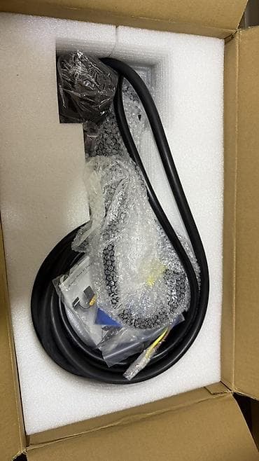 mini jack: Станция для зарядки электромобилей (AC Wallbox) - Форм‑фактор — 3