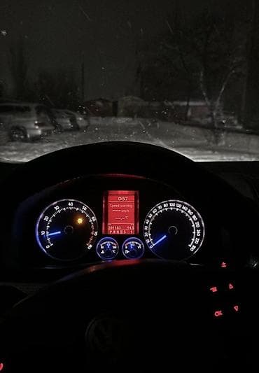 годф 2: Volkswagen Golf: 2009 г., Робот, Хэтчбэк — 1