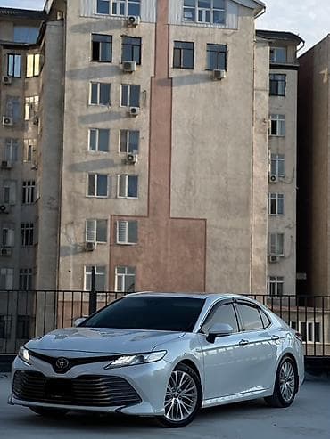 lexus e: Toyota Camry: 2018 г., 2.5 л, Автомат, Гибрид, Седан — 1