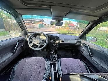 kia soltes: Volkswagen Passat: 1993 г., 1.8 л, Механика, Бензин, Седан — 7